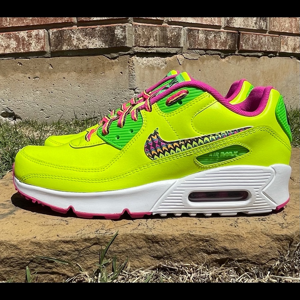 Nike Air Max 90 Shoes (CW5795-700) Size 6Y